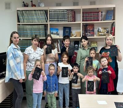 Традиционная встреча мам Московского прошла библиотеке №259. Фото: официальная страница в социальных сетях